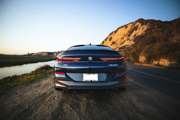 What are the must-have items for UK women's fashion this winter?